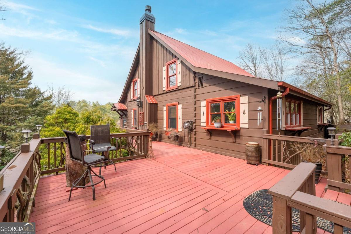 246 Adams Circle