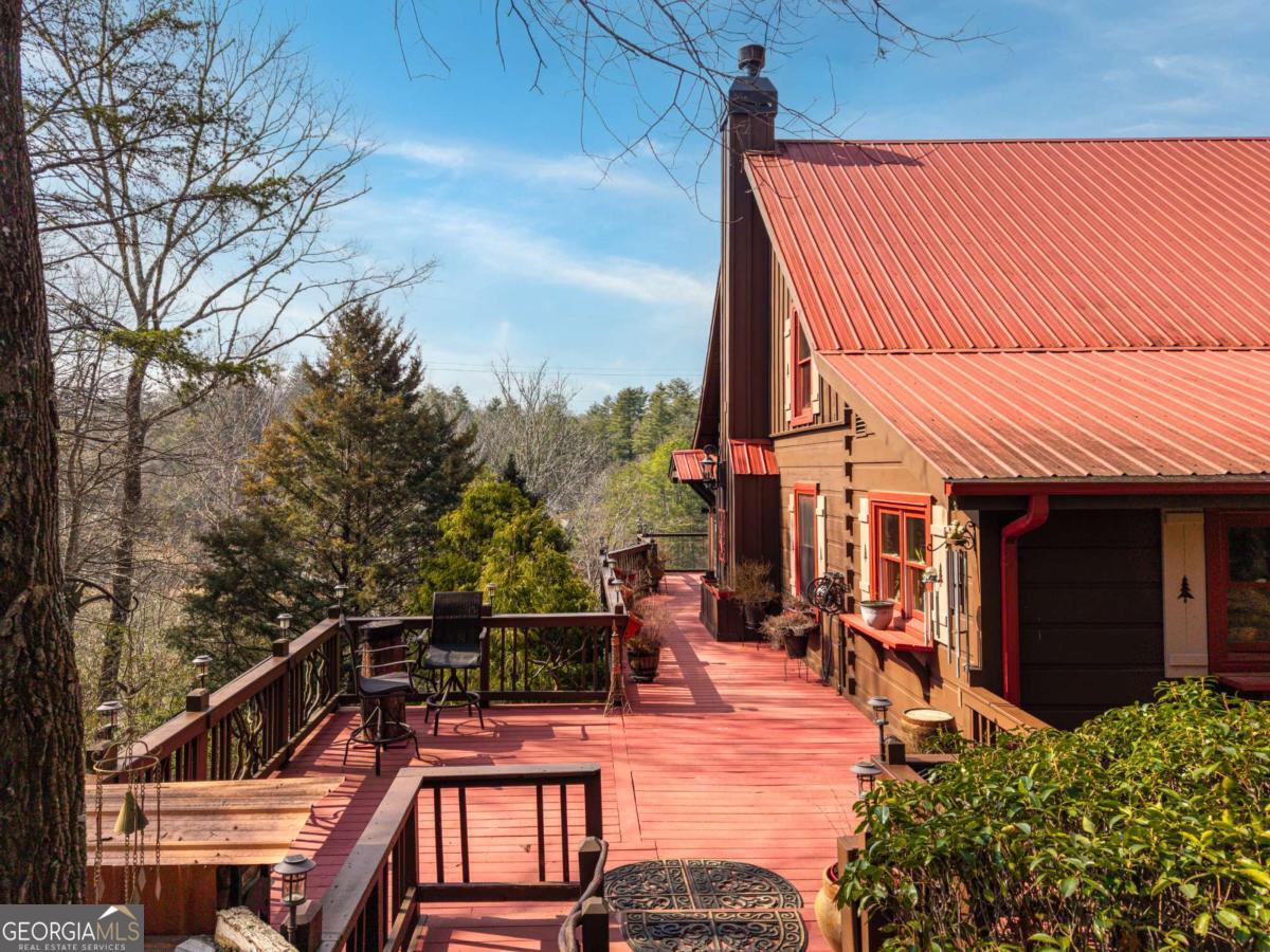 246 Adams Circle