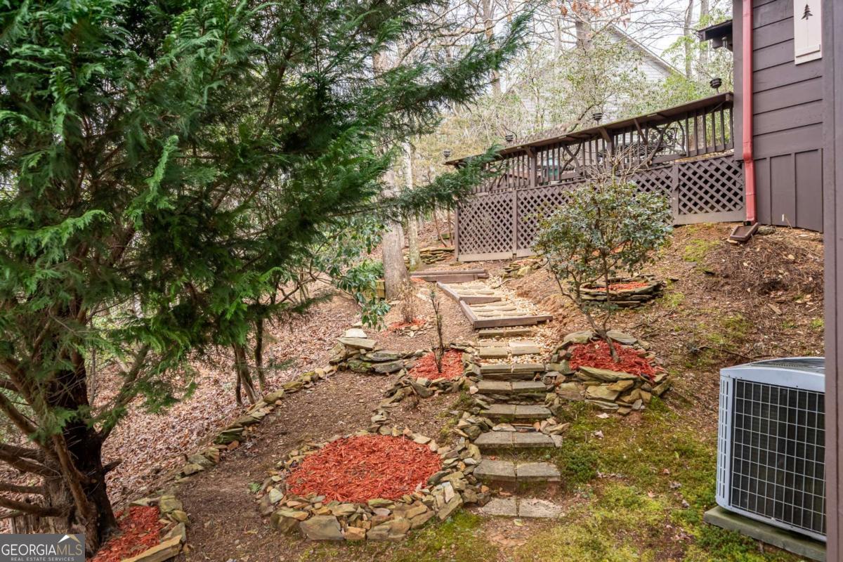 246 Adams Circle