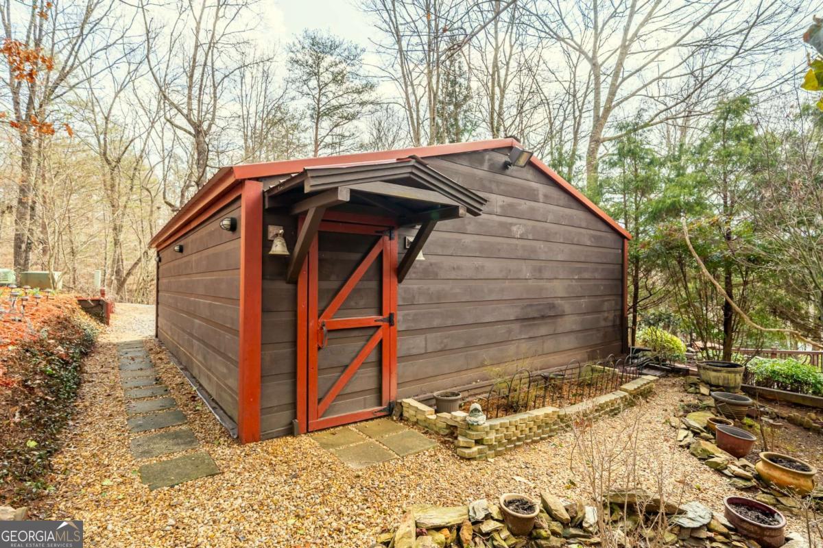 246 Adams Circle