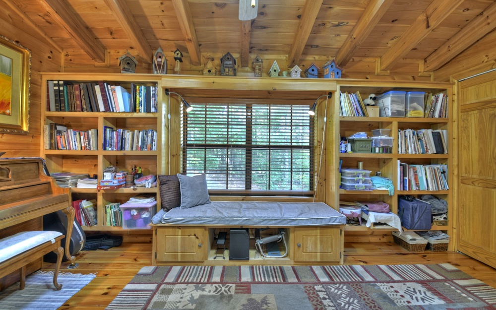 237 Dupont Drive