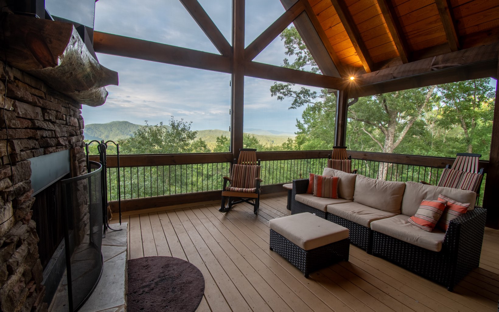 31 Little Creek Overlook Drive