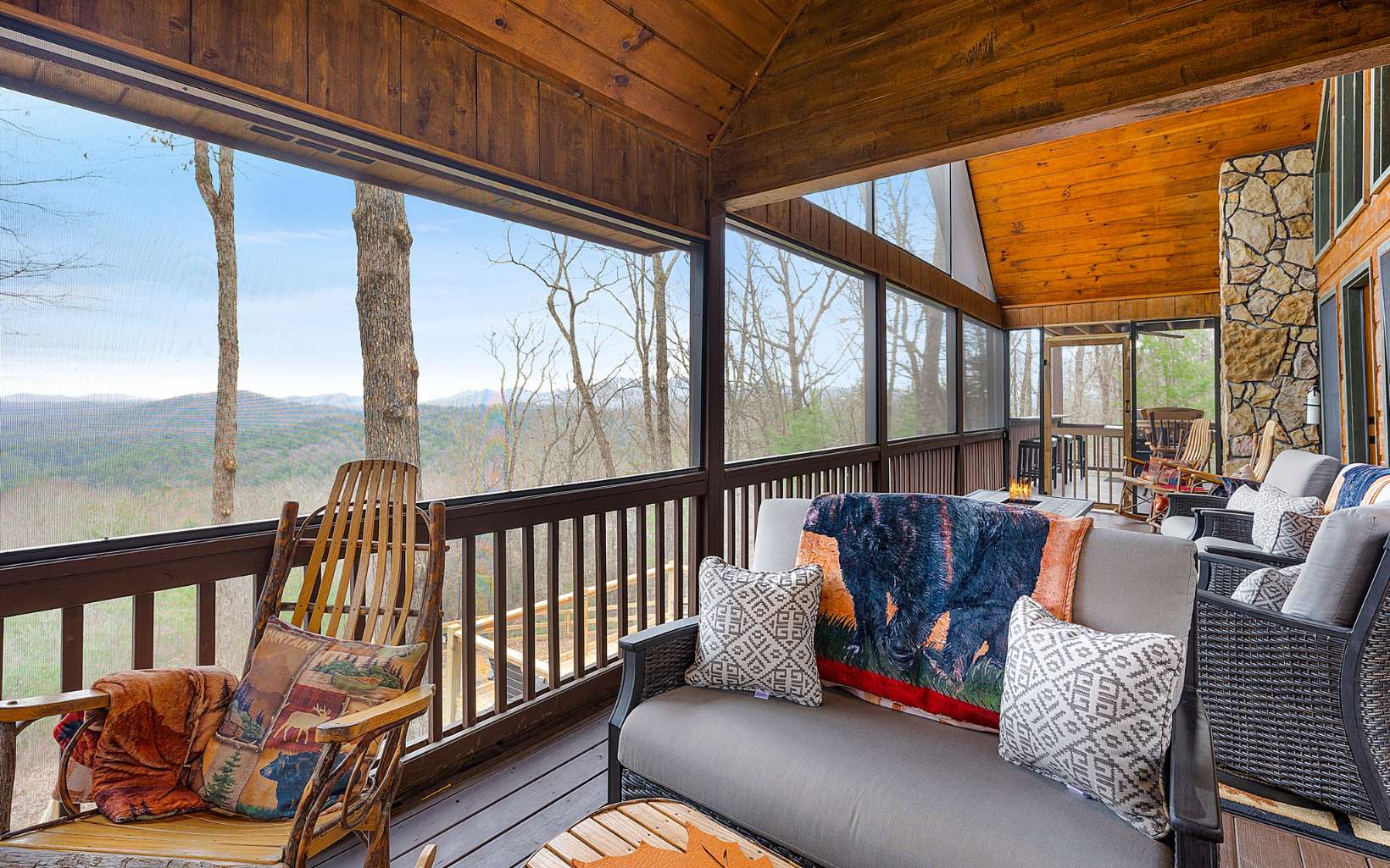 733 Raccoon Road