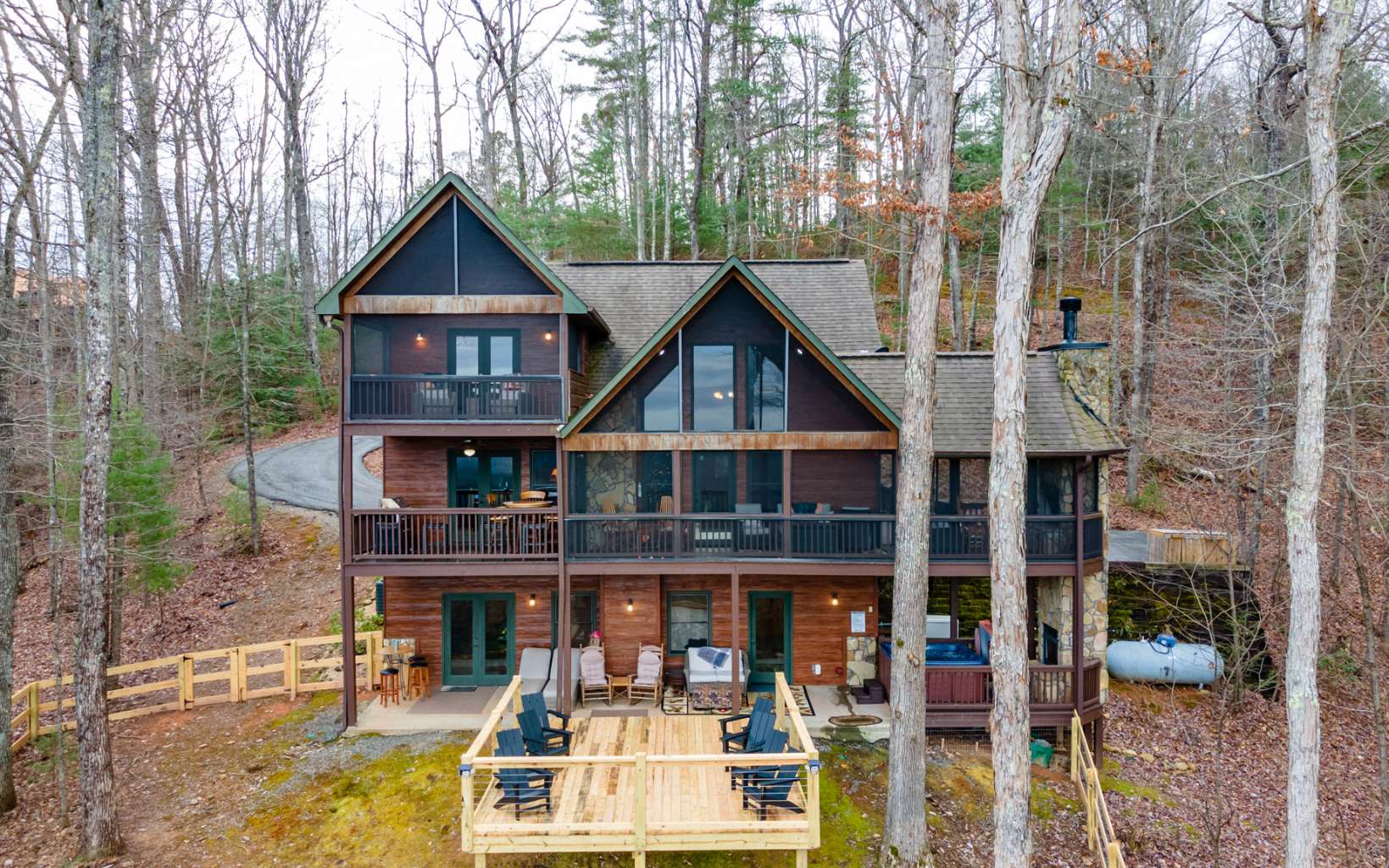 733 Raccoon Road
