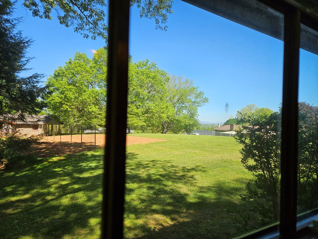 7396 Old Hwy 76