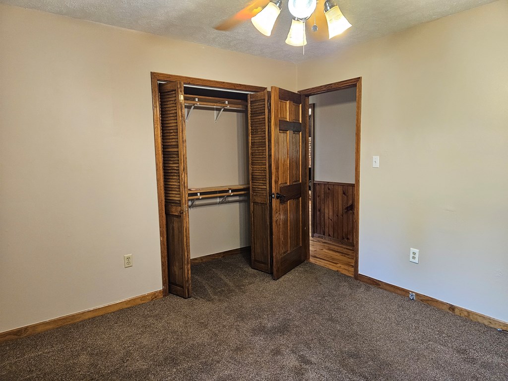 7396 Old Hwy 76