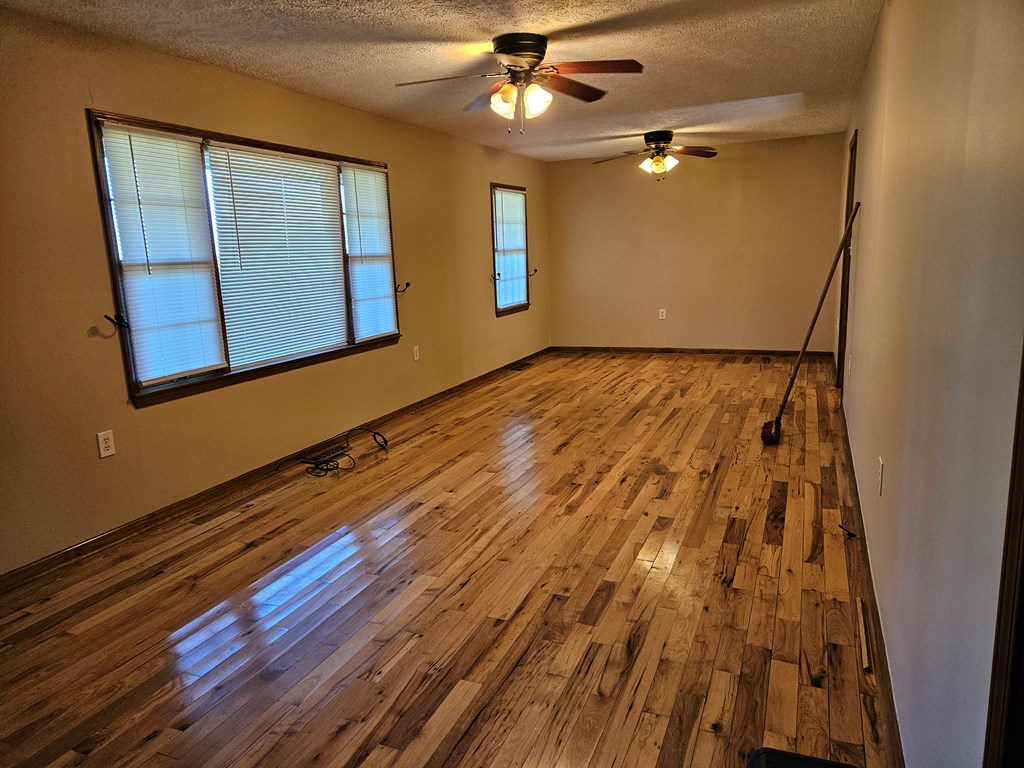 7396 Old Hwy 76