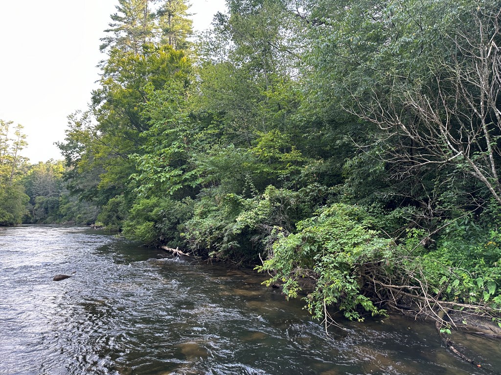 00 Riverside Lane