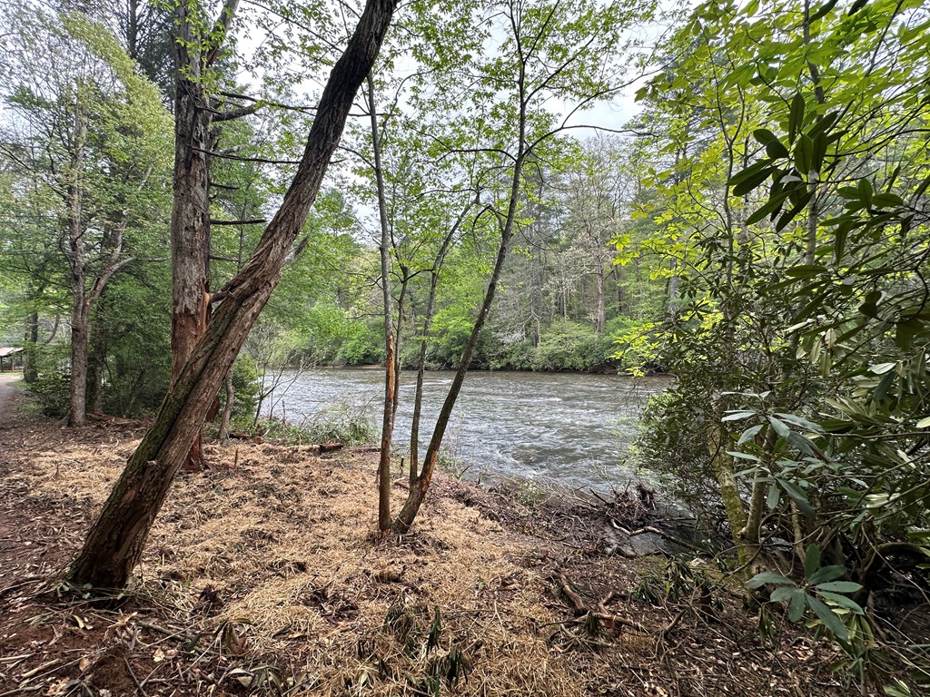 00 Riverside Lane