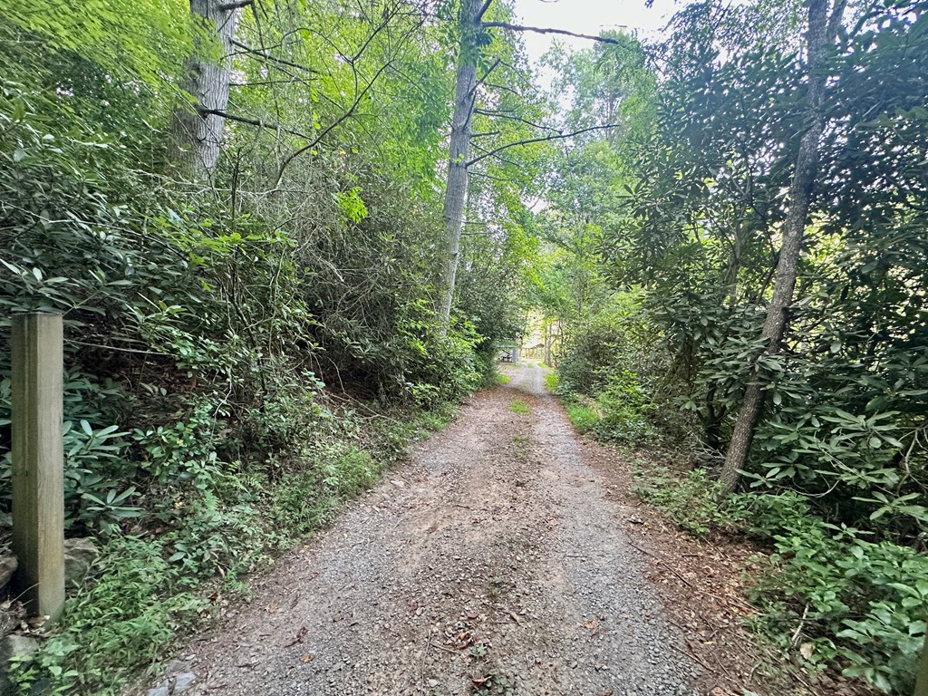 00 Riverside Lane