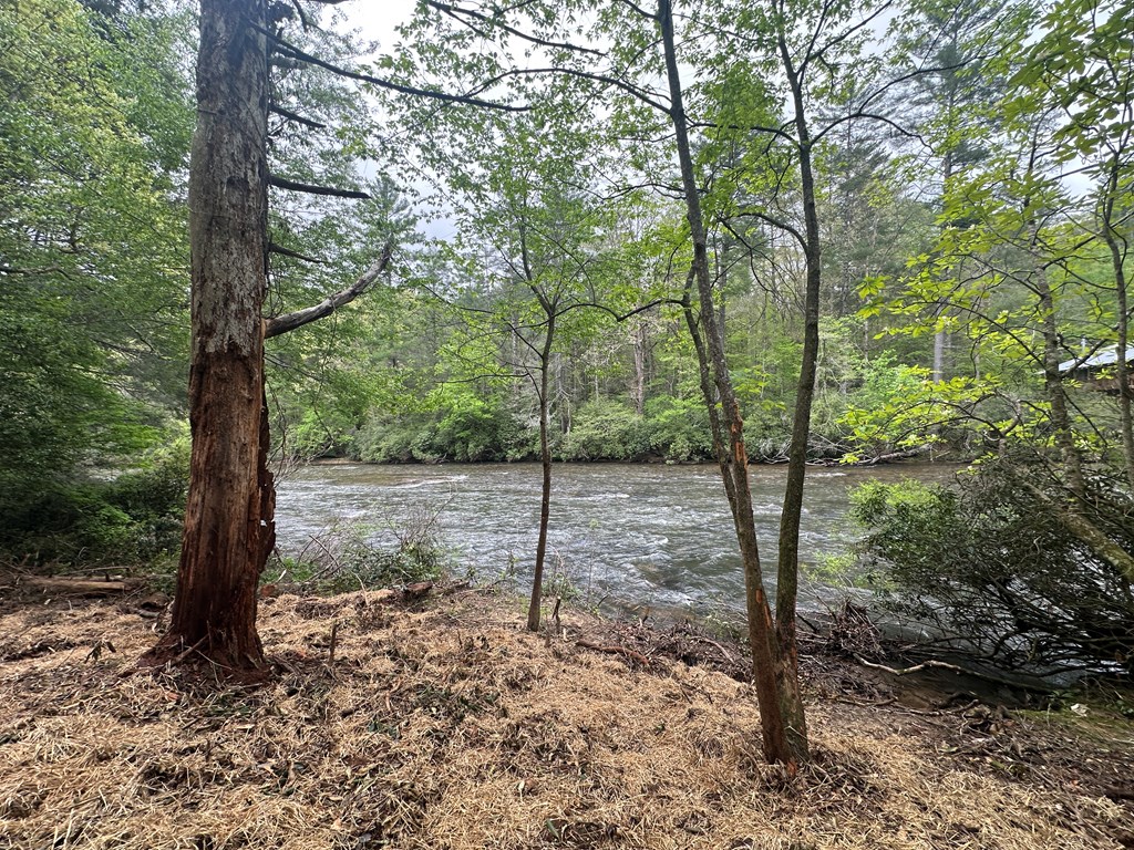 00 Riverside Lane