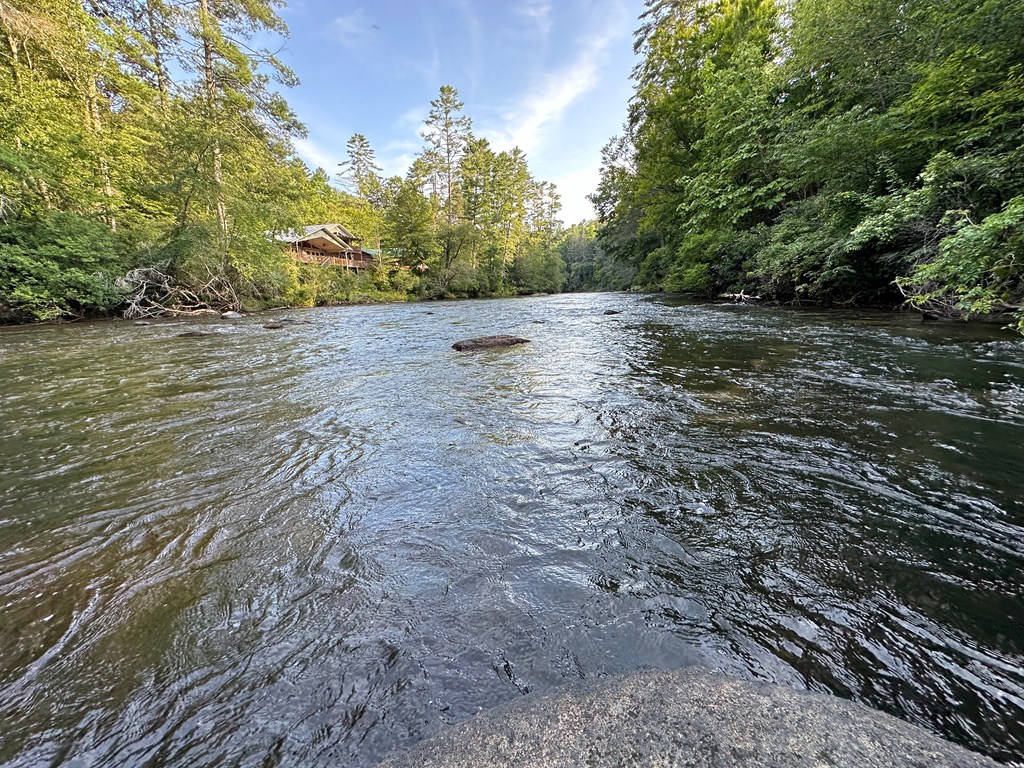 00 Riverside Lane