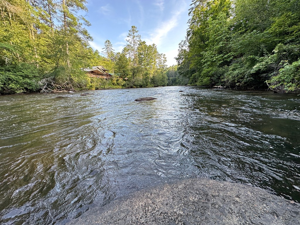00 Riverside Lane