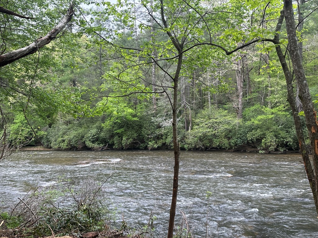 00 Riverside Lane