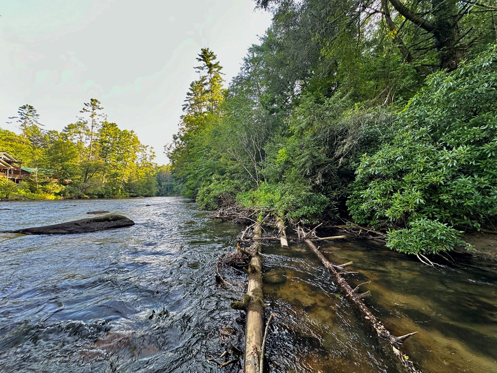 00 Riverside Lane