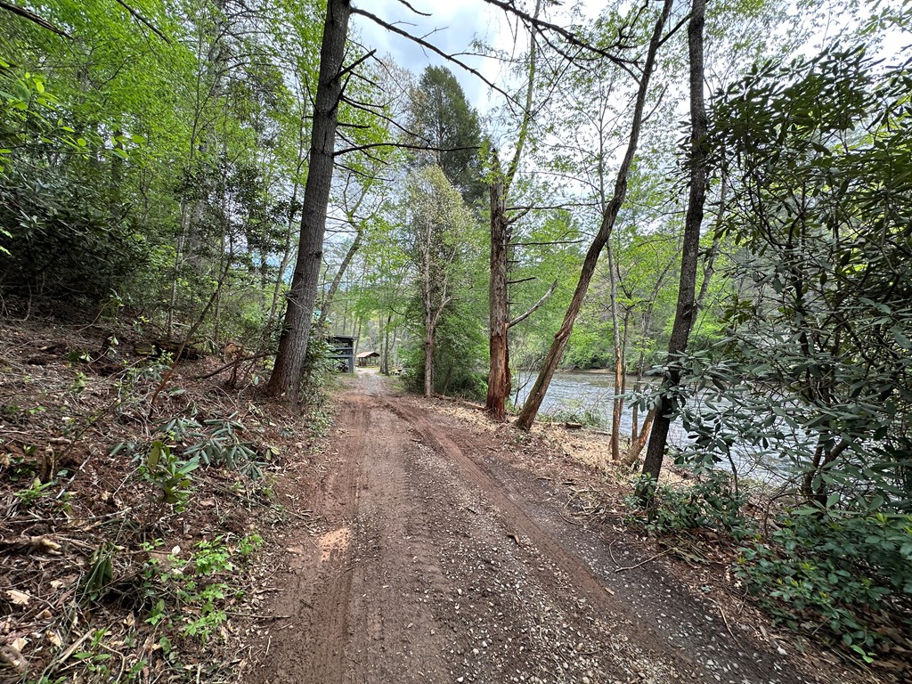 00 Riverside Lane