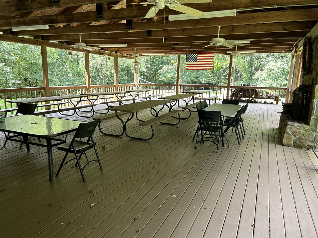 115 Flora Lane