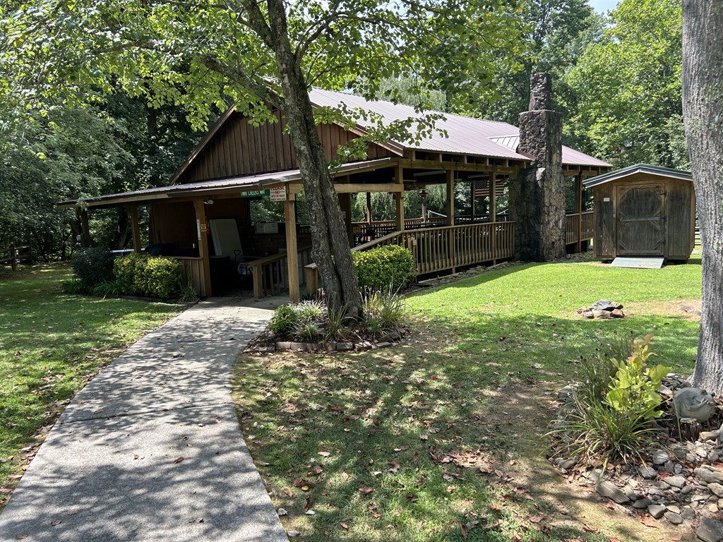 115 Flora Lane