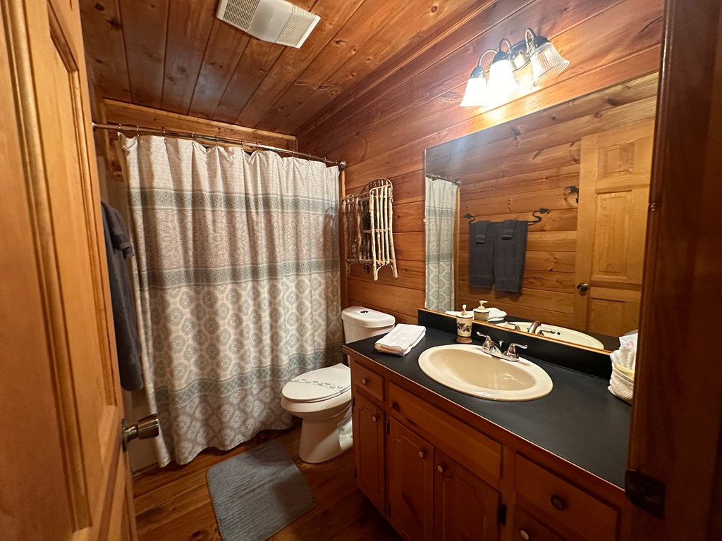 423 Laurel Creek Road