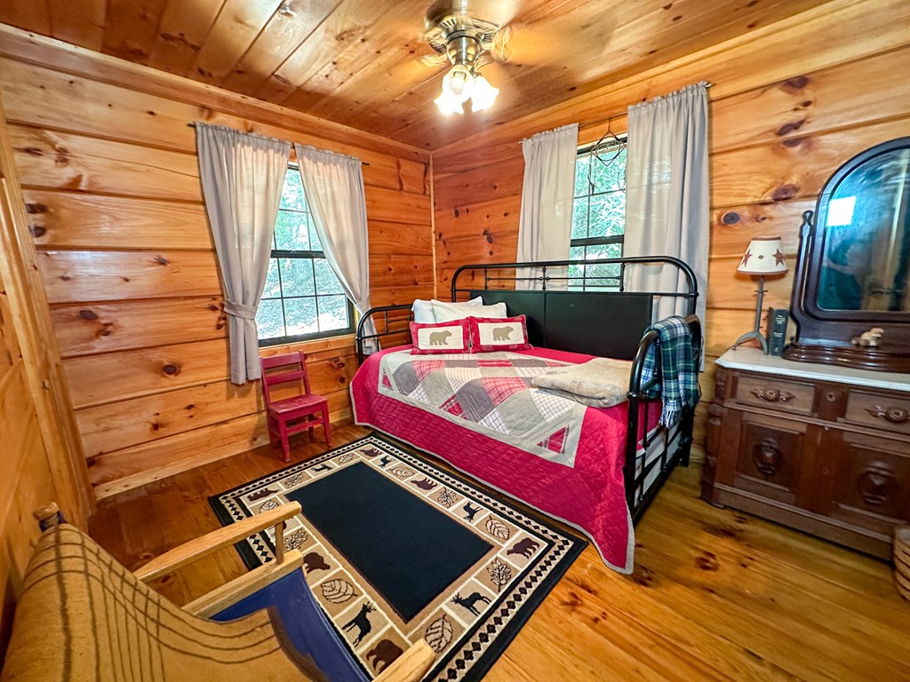 423 Laurel Creek Road
