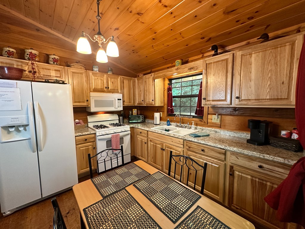 423 Laurel Creek Road