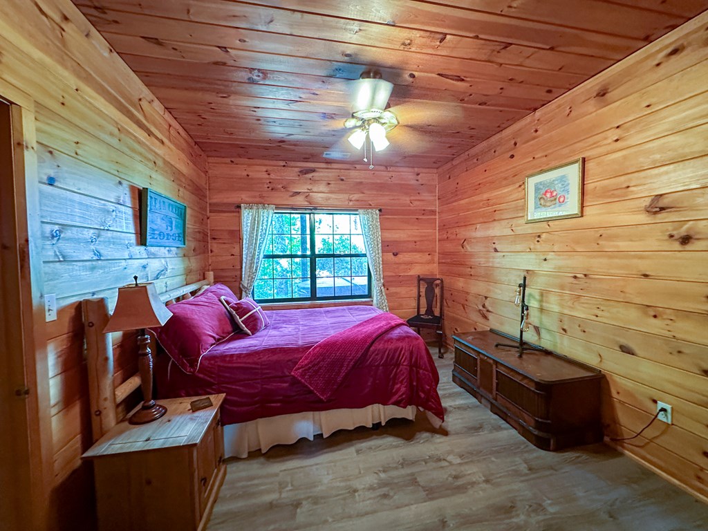 423 Laurel Creek Road