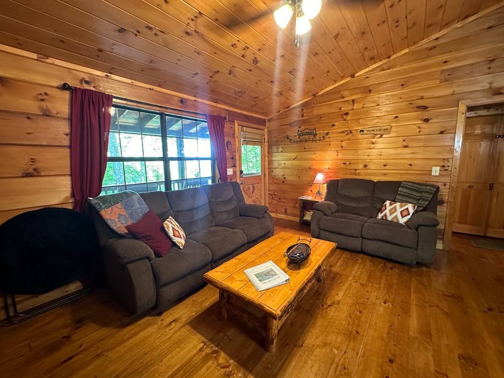 423 Laurel Creek Road