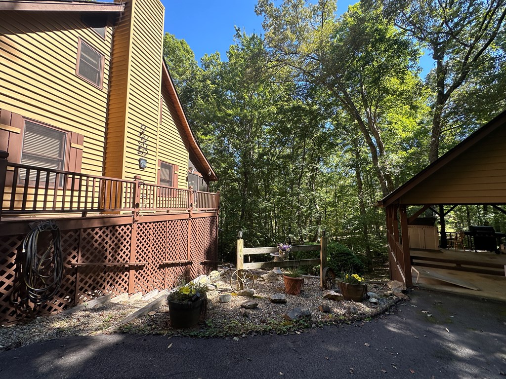 328 Sharp Top Circle