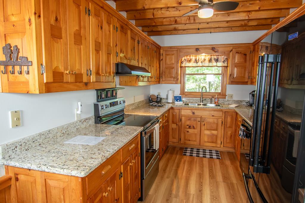 328 Sharp Top Circle