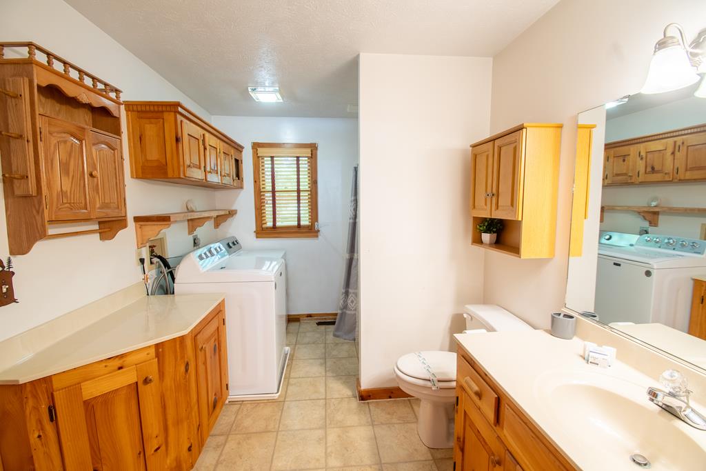 328 Sharp Top Circle