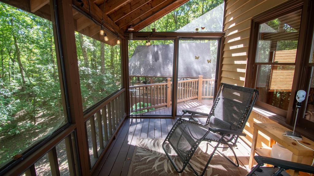 328 Sharp Top Circle