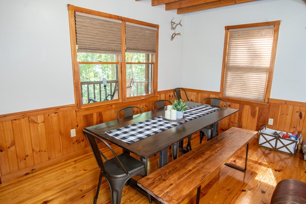 328 Sharp Top Circle