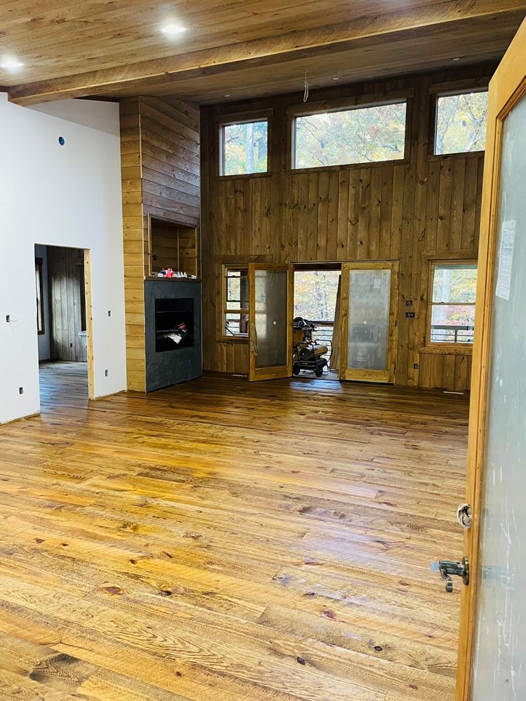 251 Pine Lane