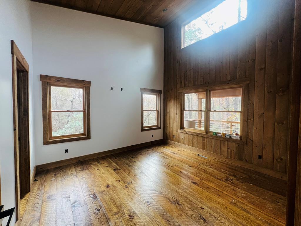 251 Pine Lane
