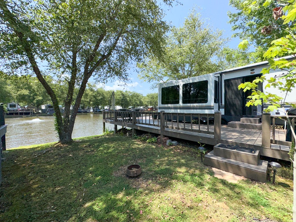 284 Vista Circle