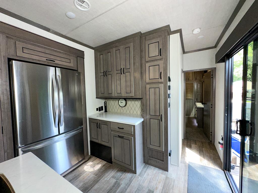 284 Vista Circle
