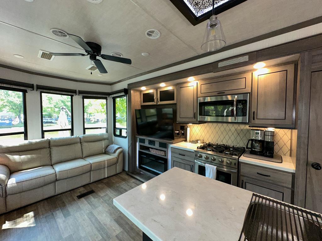 284 Vista Circle