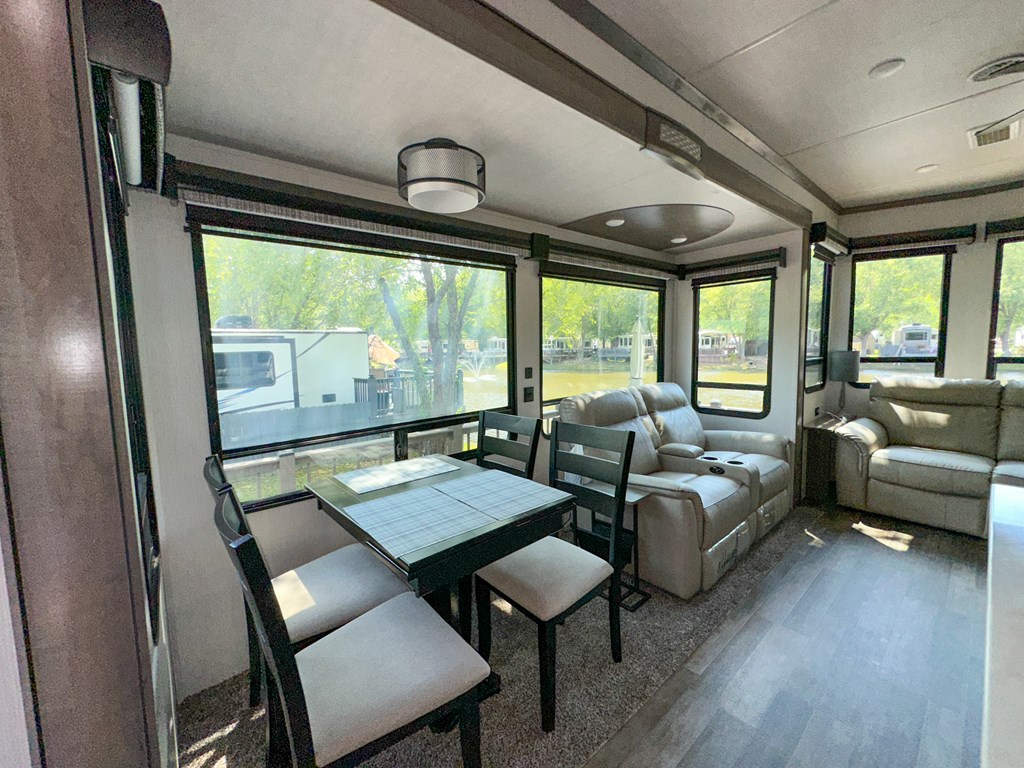284 Vista Circle