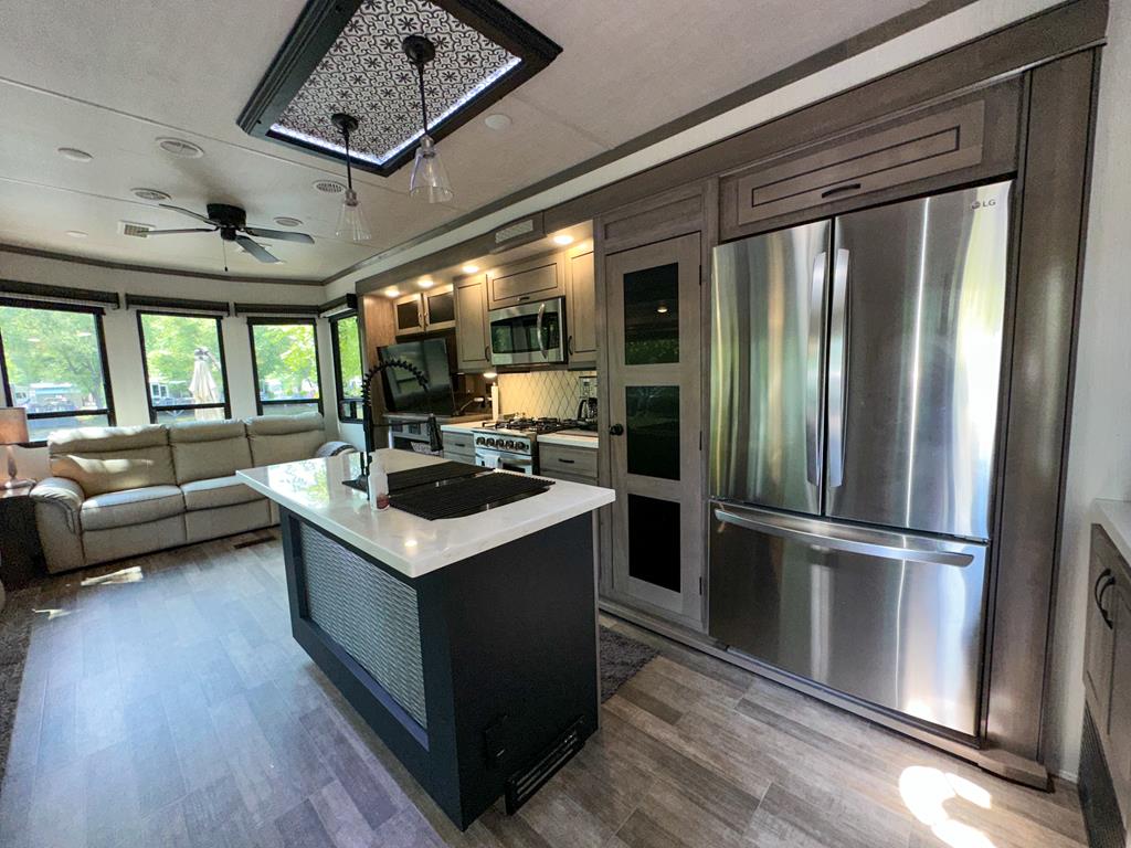 284 Vista Circle