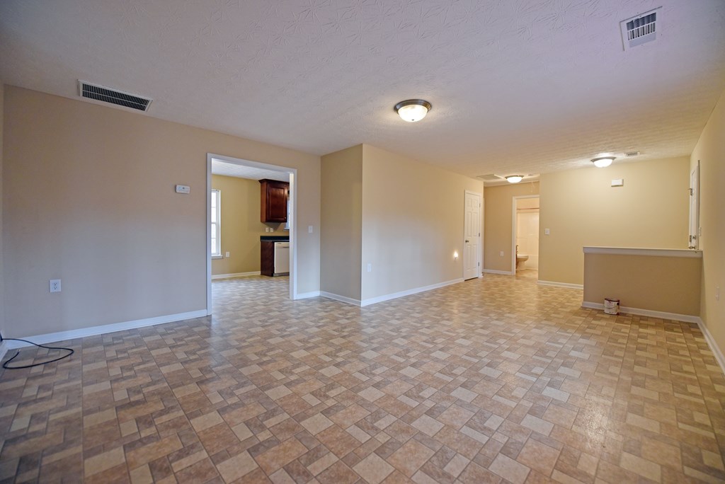 600 Indian Trail