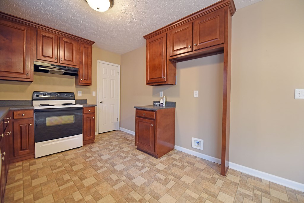 600 Indian Trail
