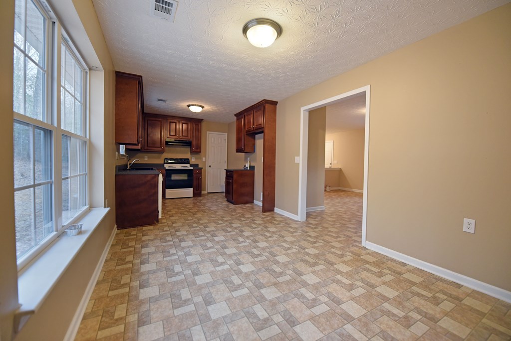 600 Indian Trail