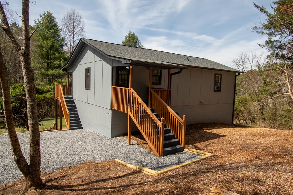2680 River Road