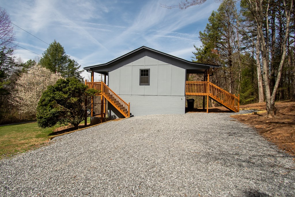 2680 River Road