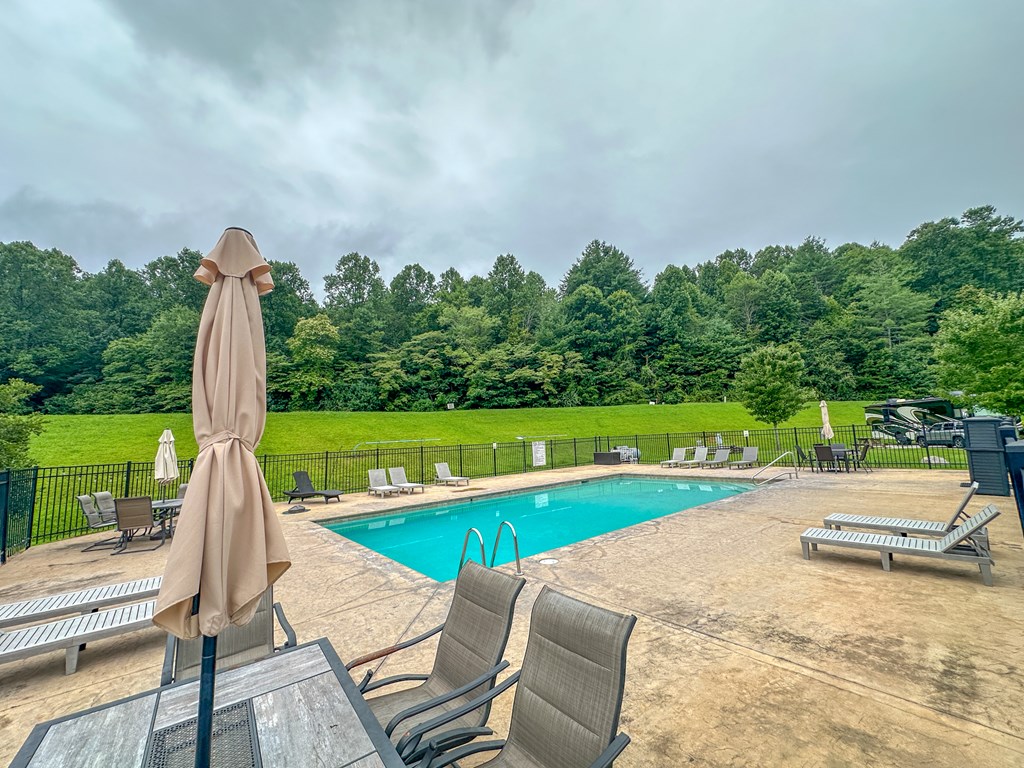 8 Mountain Meadows Drive