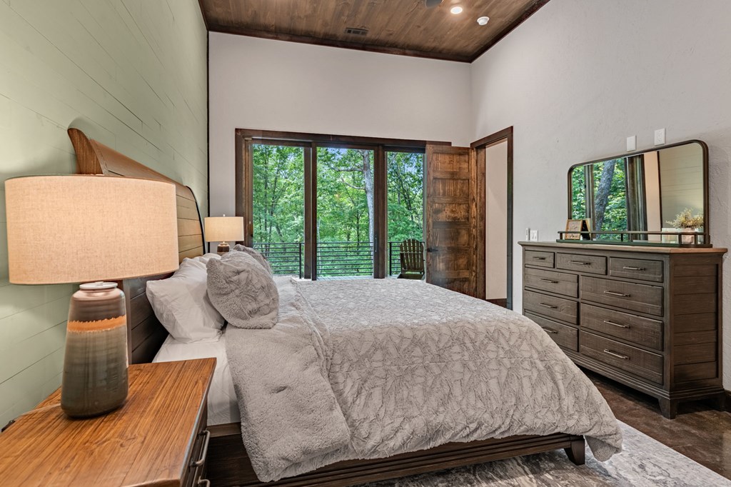 453 Settlers Ridge Road
