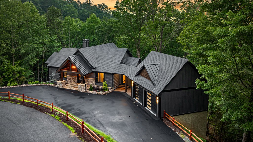 453 Settlers Ridge Road