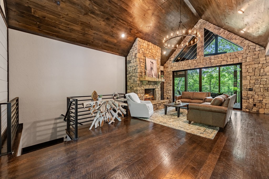 453 Settlers Ridge Road
