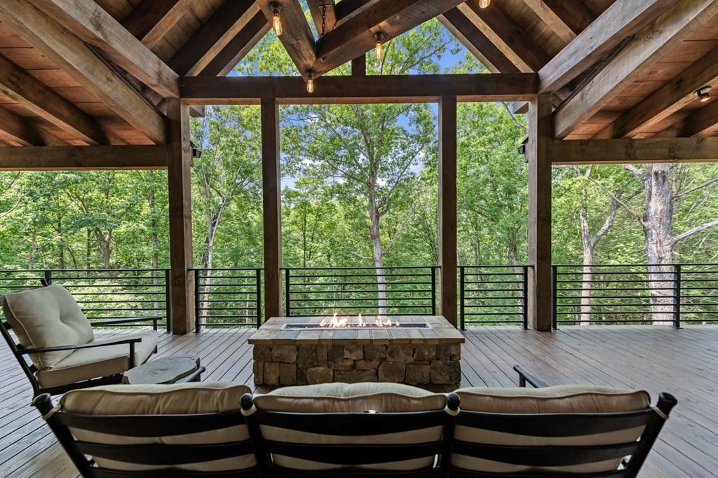 453 Settlers Ridge Road