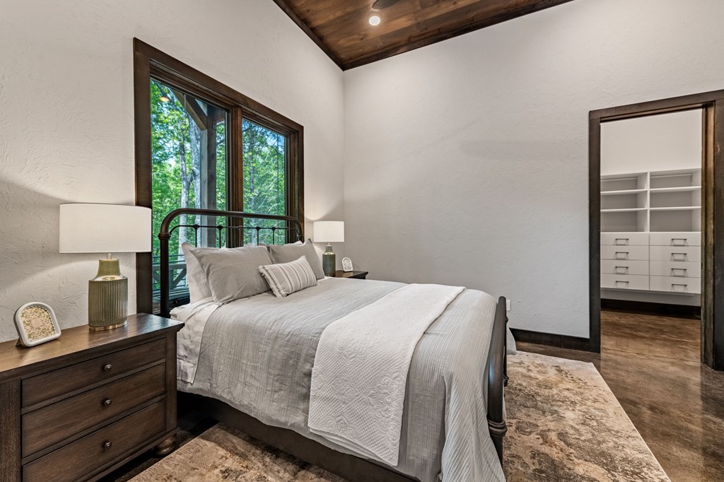 453 Settlers Ridge Road